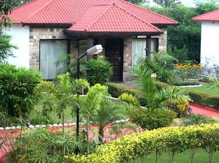 Corbett Leela Vilas Hotel Corbett National Park Exterior foto